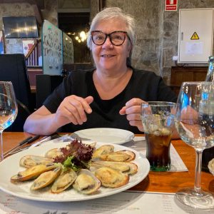 De superbes moules gratinées à l'aïoli dégustés au Restaurant Pas de La Casa El Carlit de Neu le gout du méditerrané a la montagne de l'Andorre.