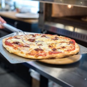 Je suis difficile en matière de pizza, pour moi, il n'y en a qu'une, la napolitaine, une pizza légère, une pâte excellente, et des produits que l'on savoure. Ici, pas de démesure, pas d'extravagance, seulement le goût délicat d'une tradition bien maîtrisée