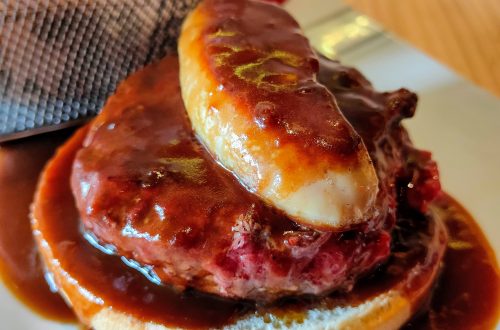 Je vous propose de tester le burger Rossini au foie gras. RESTAURANT el CARLIT au Pas de la Casa (Le Restaurant du Pas de la Case)