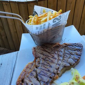 Le meilleur T bone steak du Restaurant Pas de la Casa El Carlit Nous y sommes allés deux fois dans la semaine