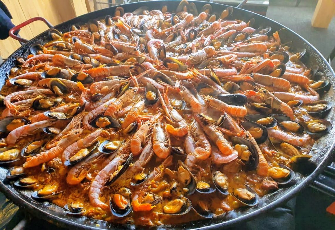 Paella aux fruits de mer Groupes Romantique Réunions d'affaires Restaurants - cuisine Espagnole à Pas de la Case en Andorre-la-Vieille, Paellas et Fideuas
