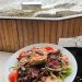 Salade Gormanda au jambon de canard et "foie frais"